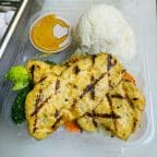 Best Lemongrass Chicken Salad in Vancouver, WA